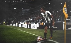 米兰体育下载-弗拉霍维奇爆发破心魔，比利亚雷亚尔战术轻取几内亚防线