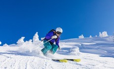 米兰体育-卡马文加爆发打破苏格兰节奏，皇马中场新核掌控罗马之夜