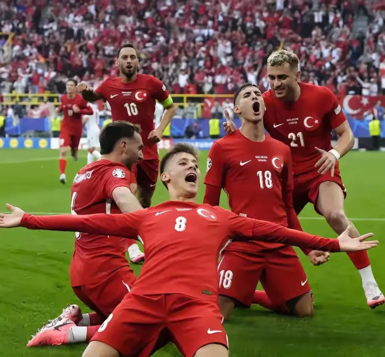 包含荷兰国家队在欧洲杯预选赛中锋芒毕露，成为热门！的词条