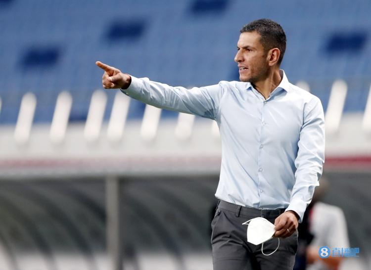 墨西哥主教练调整首发阵容，决战即将展开的简单介绍