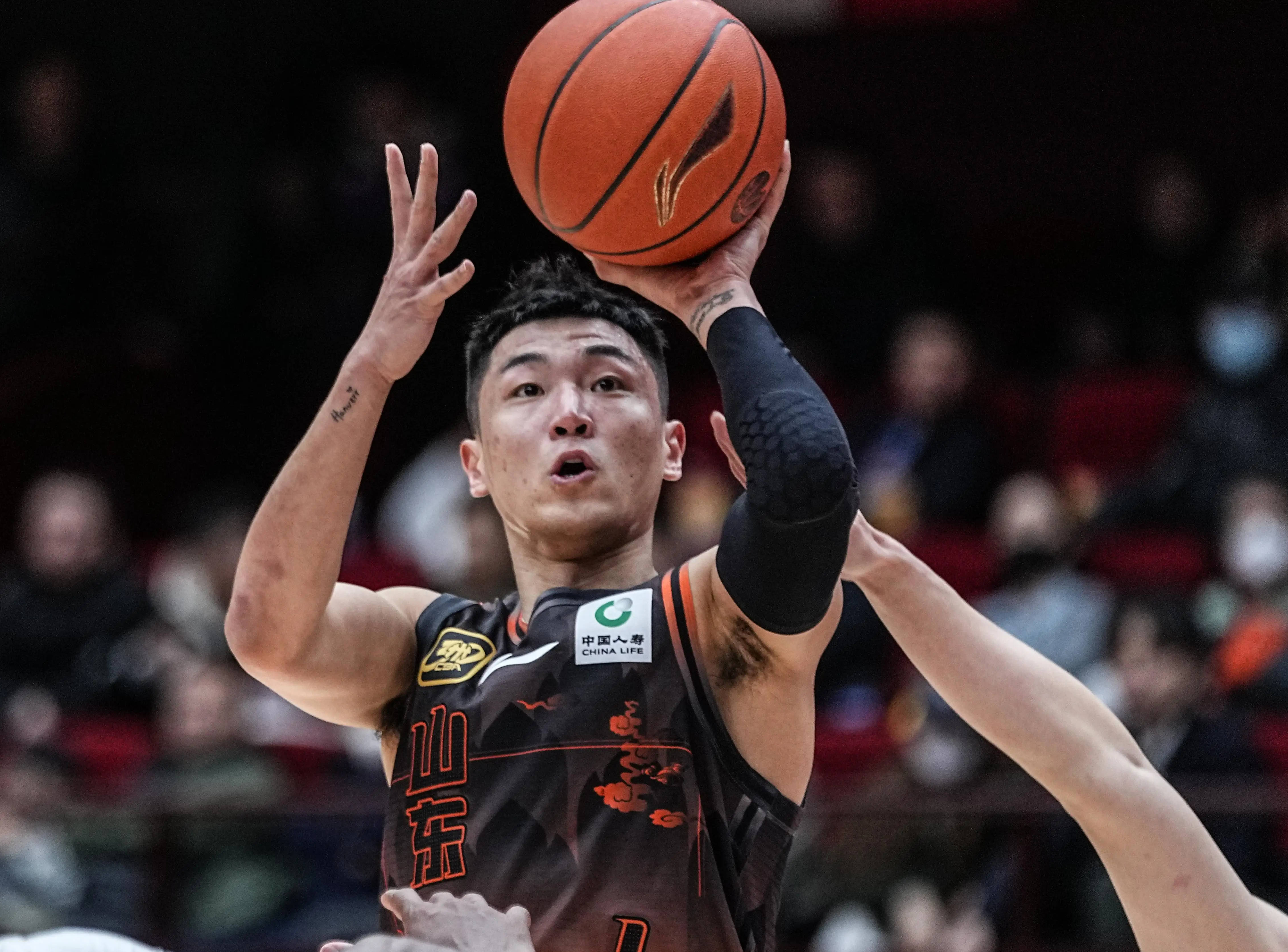 包含山东队客场大胜，豪取六连胜的词条