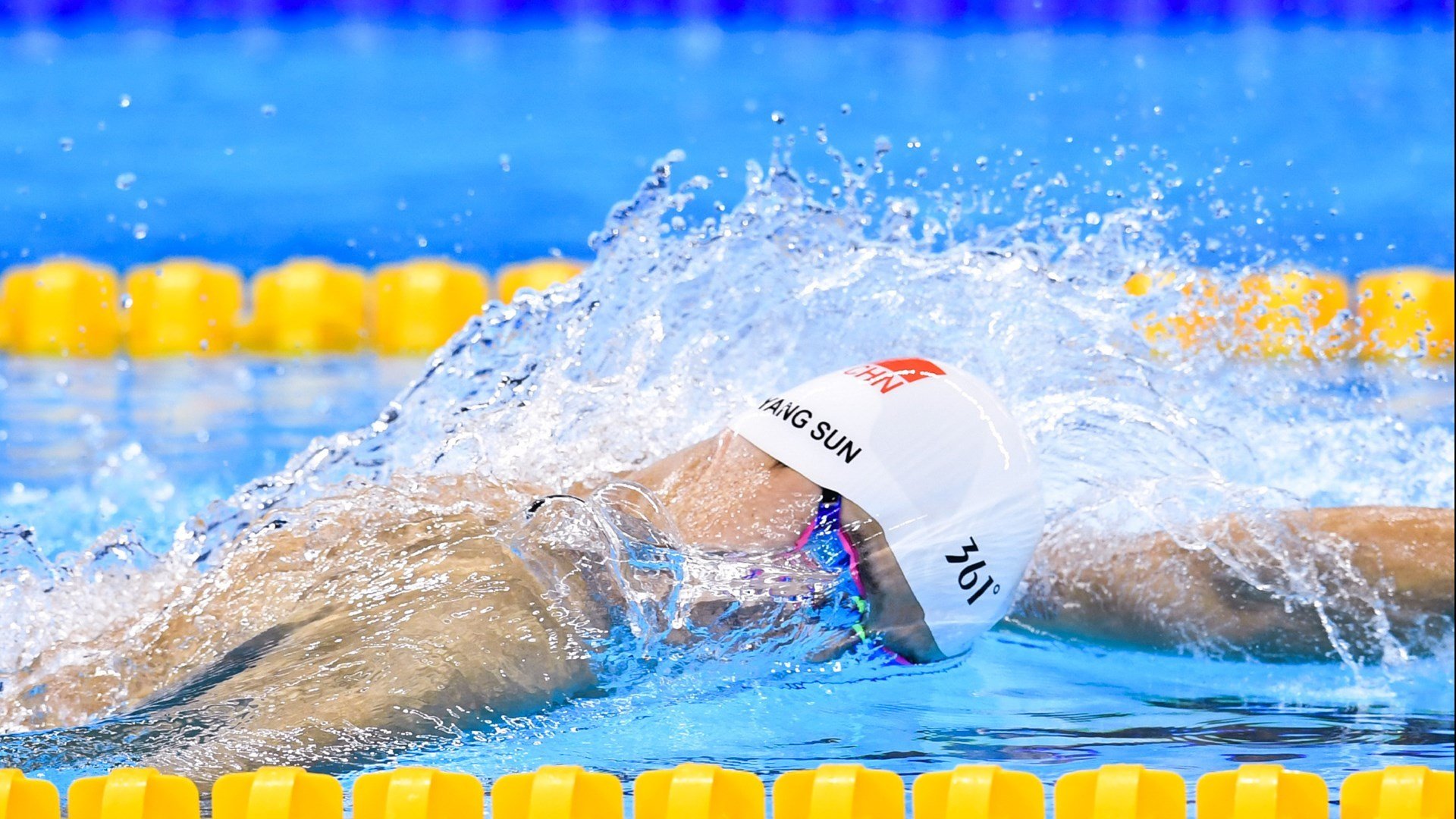 那不勒斯横扫国际米兰，阿什拉夫点燃赛场，一场改变意甲格局的经典对决