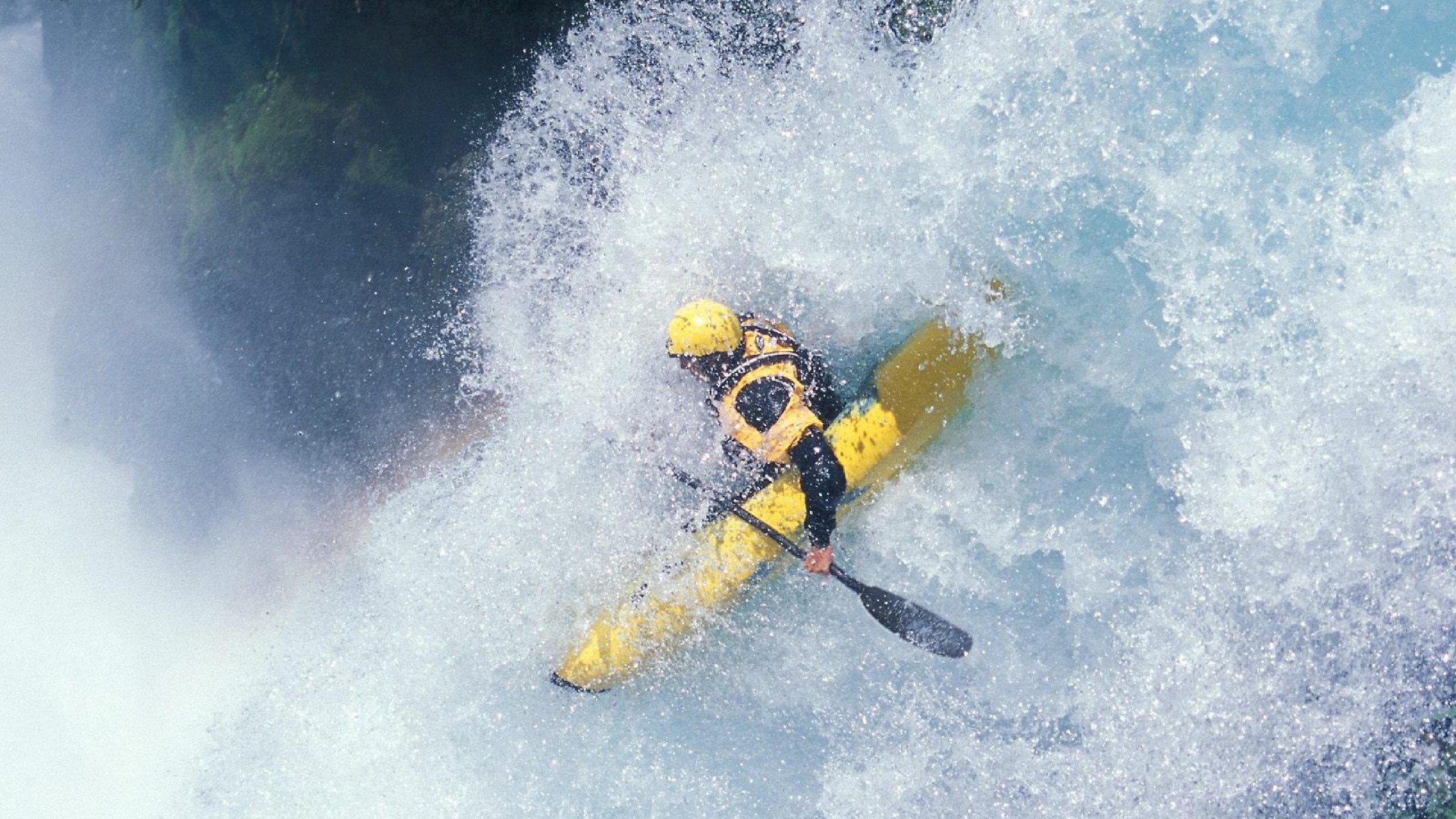 温网鏖战戴维斯杯，兹维列夫点燃赛场，铸就网坛传奇